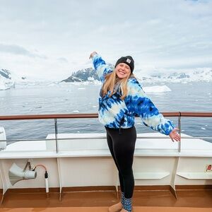 Free People Blue and White Tie-Dye Fleece Pullover